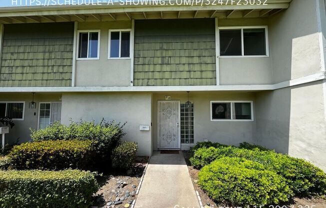 1404 N Tustin Ave Unit P2