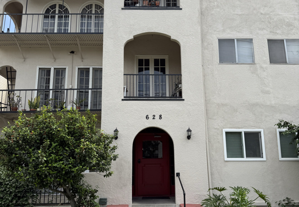 628 E ELK AVE