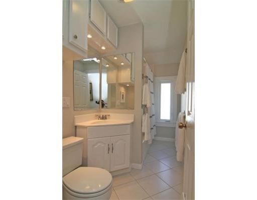 6 beds, 2 baths, 2,600 sqft, $7,500, Unit 2