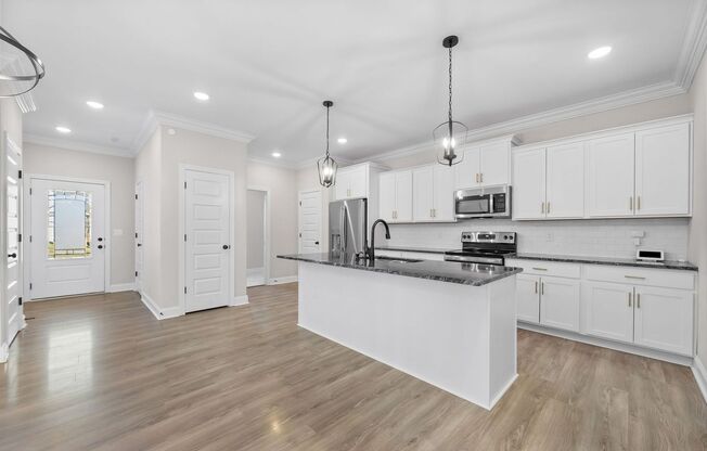 3 Bedroom 2 1/2 Bath Dog Friendly Home For Rent!