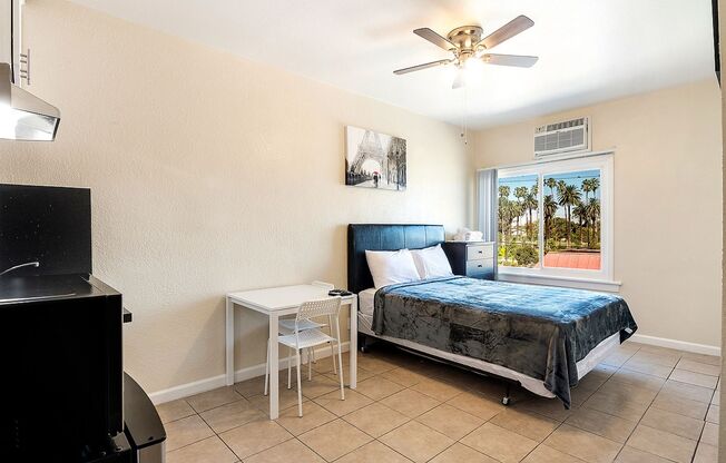 Studio, 1 bath, 121 sqft, $985.42, Unit 301