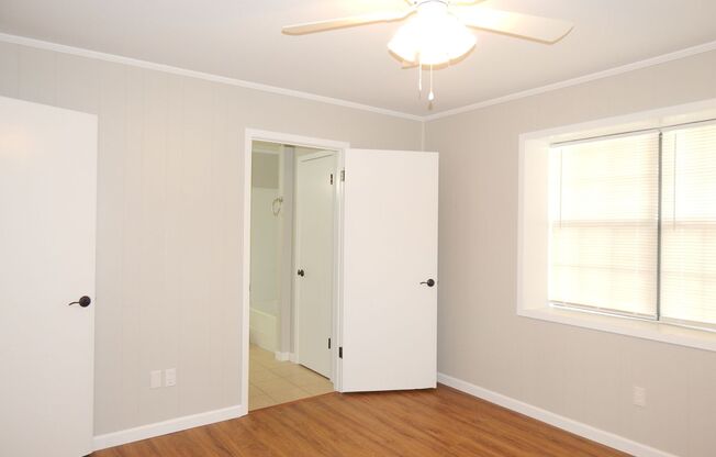 2 beds, 1 bath, $1,350