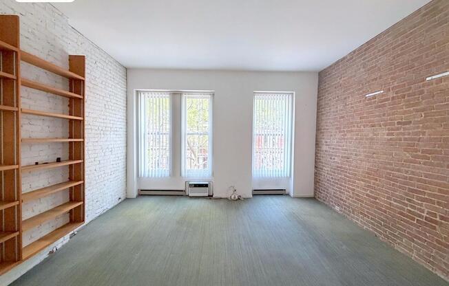 161 W 88 ST PATH