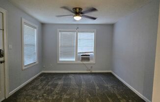 1 bed, 1 bath, $1,200