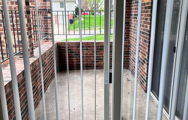 1 bed, 1 bath, 835 sqft, $1,009, Unit 169
