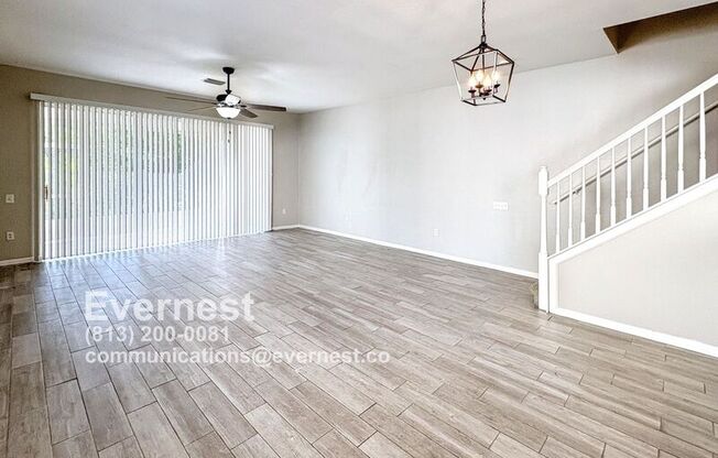 26541 CASTLEVIEW WAY 