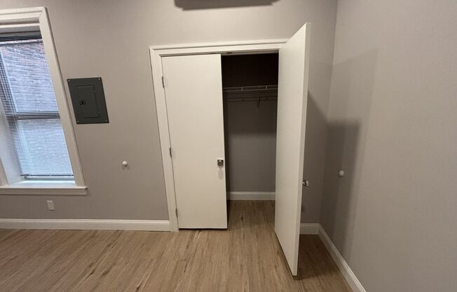 Studio, 1 bath, $1,170, Unit 407