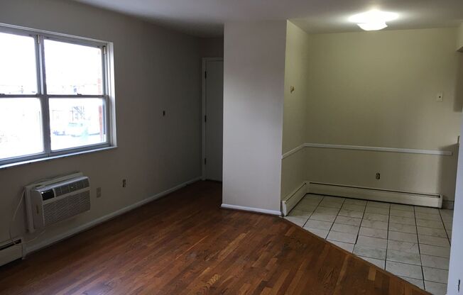 676 Riverview