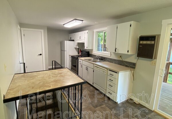 3410 BELMONT DR