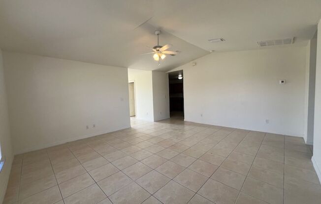 4400/4402 27th Street SW