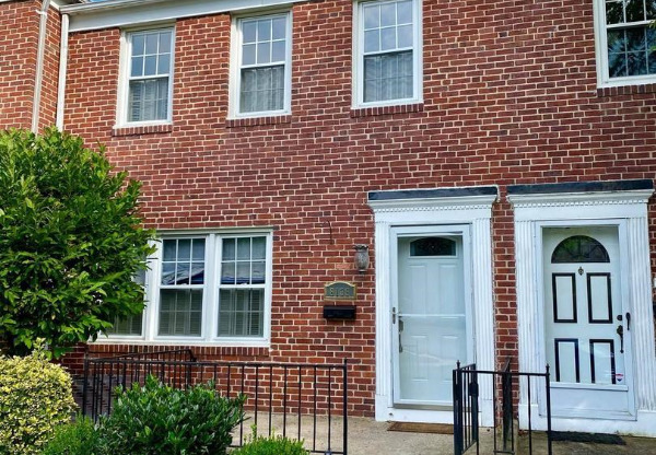 8139 Clyde Bank Rd