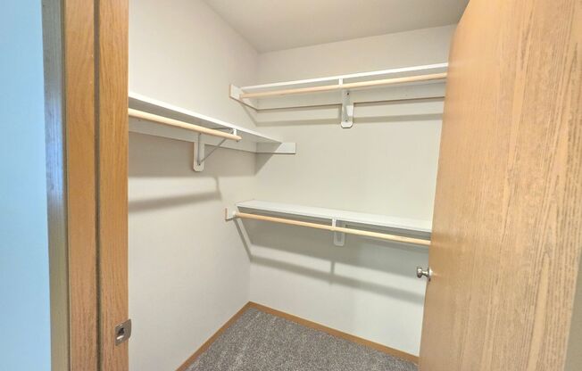 2 beds, 1 bath, 1,006 sqft, $1,230, Unit 3500 303