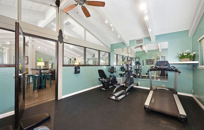 2 beds, 1 bath, 900 sqft, $1,450