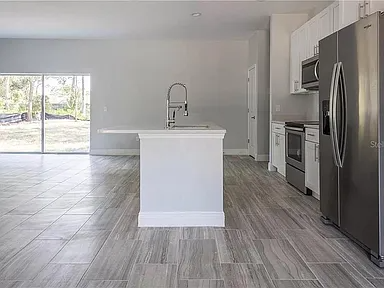 607 KANGAROO DR