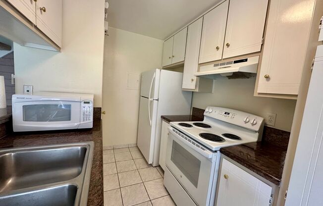 Gorgeous 2 Bedroom 1 Bath !