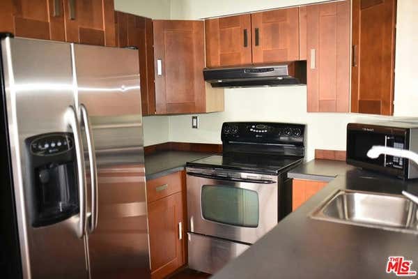 1 bed, 1 bath, 777 sqft, $2,350, Unit 301