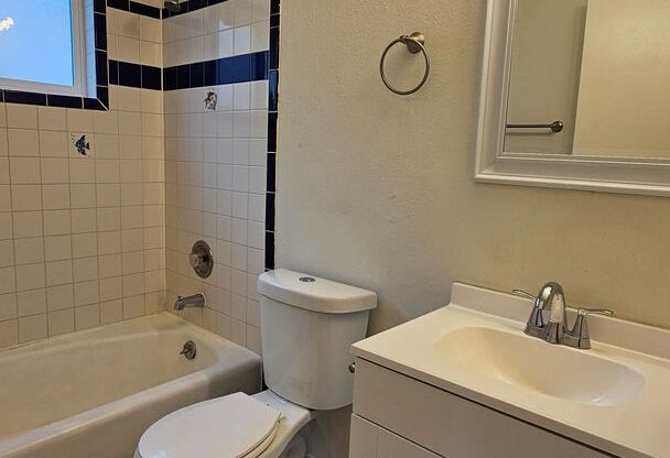 2 beds, 1 bath, $1,199, Unit Speed6924-12