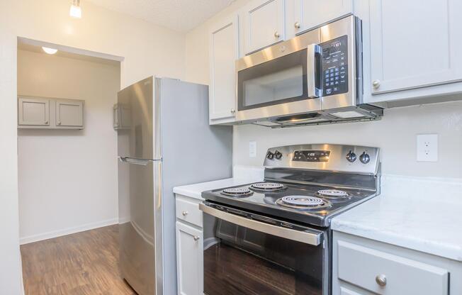 2 beds, 2 baths, 874 sqft, $1,449