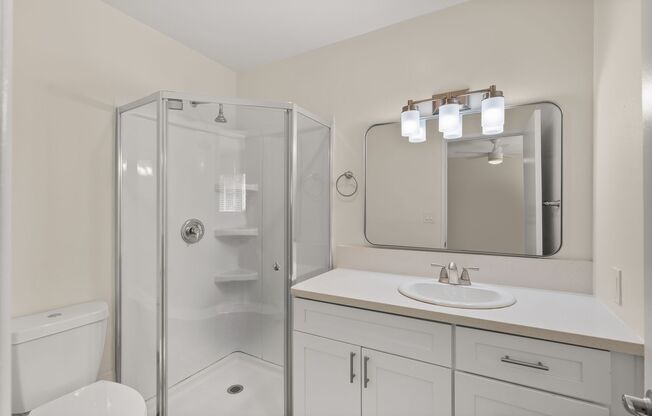 2 beds, 2 baths, 950 sqft, $2,500, Unit 202