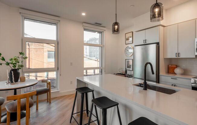 1 bed, 1 bath, 621 sqft, $3,650, Unit 202