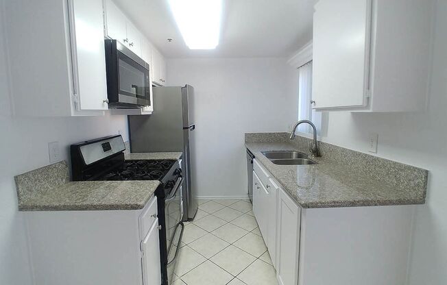 2 beds, 2 baths, 955 sqft, $2,595, Unit 510