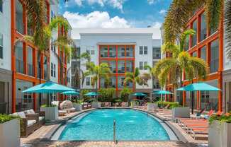 Havana Square Luxury Apartments in Tampa, FL