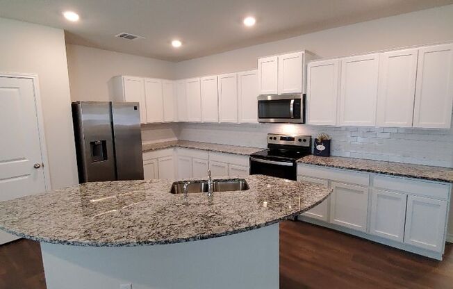 Newly Built Home in the Red River Ranch Neighborhood!