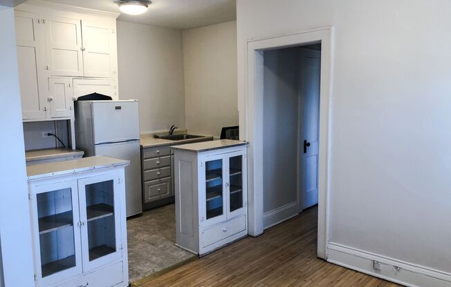 1 bed, 1 bath, 650 sqft, $1,195, Unit 306