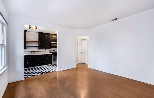 Private and comfortable 1 bed, 1 bath bungalow-style apartment in a West Hollywood triplex