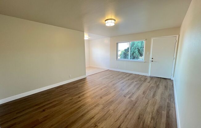 1 bed, 1 bath, $2,375, Unit 4