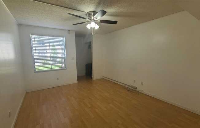 4208 LA PALMA CT