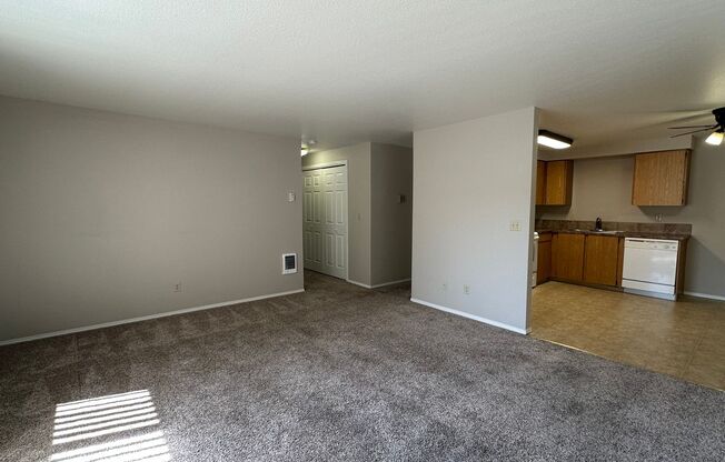 351 359 GLN CRK RD NW