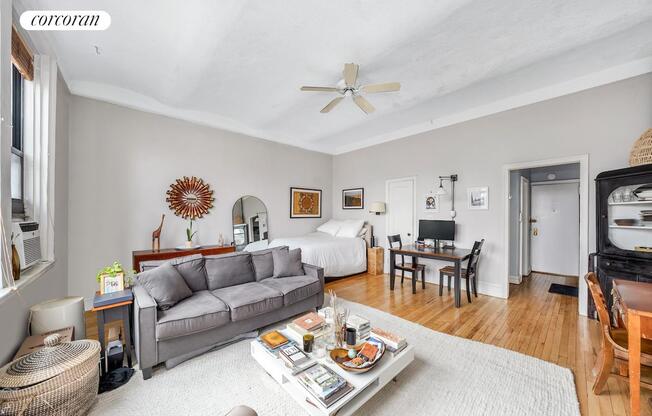 1 SHERIDAN SQ