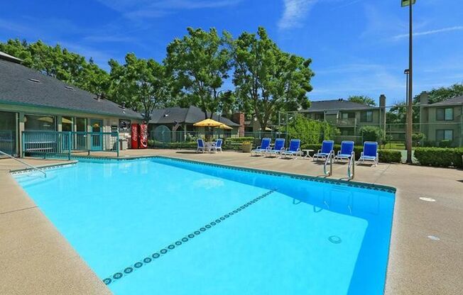 2 beds, 1 bath, 875 sqft, $1,590, Unit 445-265