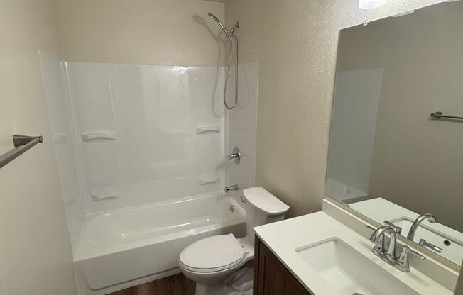 2 beds, 2 baths, 898 sqft, $1,746, Unit 1104