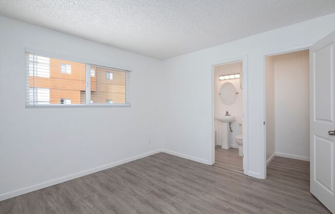 1 bed, 1 bath, $1,995, Unit 60