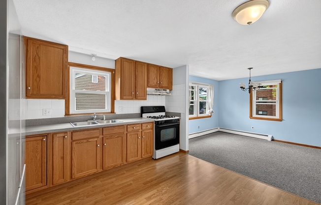 3 beds, 1 bath, 1,100 sqft, $2,900, Unit 1