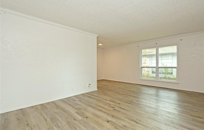 2 beds, 1 bath, $1,495