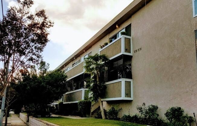 1 bed, 1 bath, 725 sqft, $1,695, Unit Unit 04