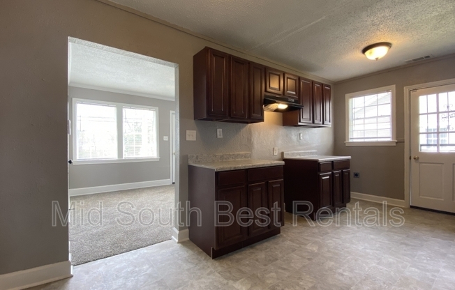 1372 COOPER SAINT CASTALIA HTS