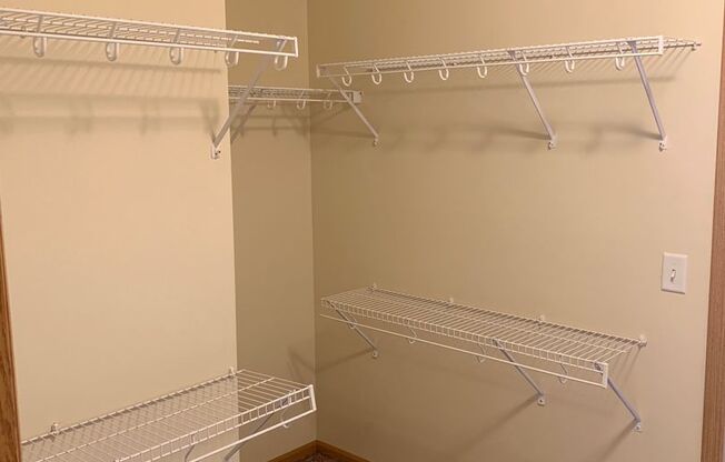 1 bed, 1 bath, 720 sqft, $1,020, Unit 5160-105