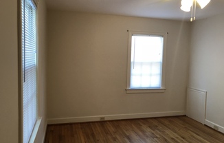 1 bed, 1 bath, $995, Unit RS