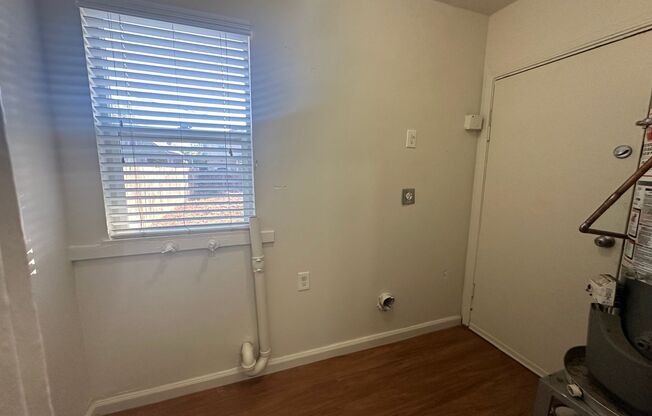 2 beds, 1 bath, $1,795