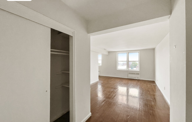 Studio, 1 bath, $1,850, Unit 4K