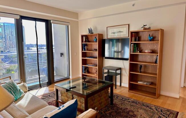 2 beds, 2 baths, 1,315 sqft, $4,500