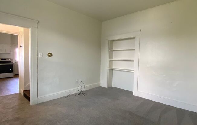 2 beds, 1 bath, 1,100 sqft, $1,395, Unit 557 UNION ST. #6