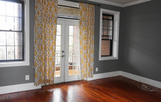 Charming 2 Bedroom/1 Bathroom Apartment in Reservoir Hill, MD!