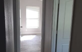 3 beds, 2 baths, $1,100