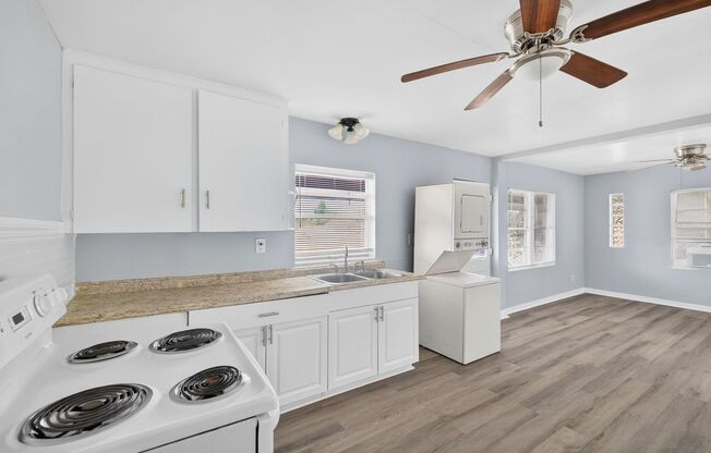 2 beds, 1 bath, 740 sqft, $1,400, Unit Unit A