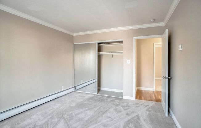 2 beds, 1 bath, $3,895, Unit 205